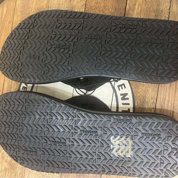 Brand new with tags original price $45 for the sketchers and $20 flip flops - Picture 8 of 8